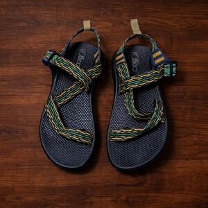 🩷💚🩷💚🩷Chacos Sandles Kids 3.5/Women's 5
